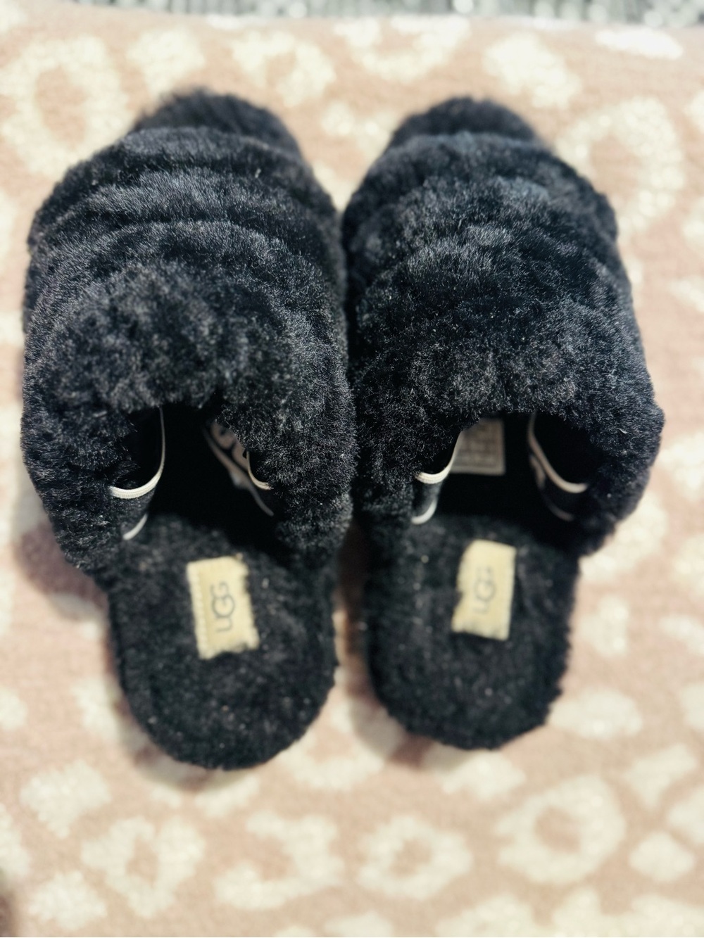 UGGs Black Fluff Slide - Cozy Faux Shearling Slip-On